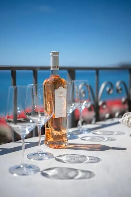 Le Galet - Emplacement Et Vue Exceptionnelle - Climatisation Menton 0*,